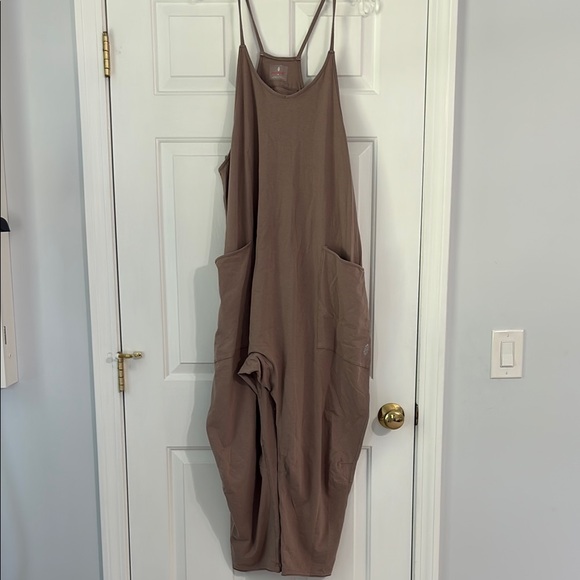 Free People Movement Mocha Latte Top Size Medium | NWOT Athleisure Lounge - Picture 2 of 7